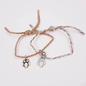 Парные  браслеты на магните с подвесками, цвет голубой и золотистый, арт. 043.228