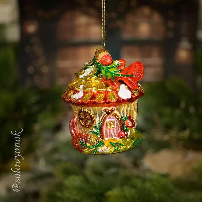 Holiday Classics Домик с желудем (стекло)