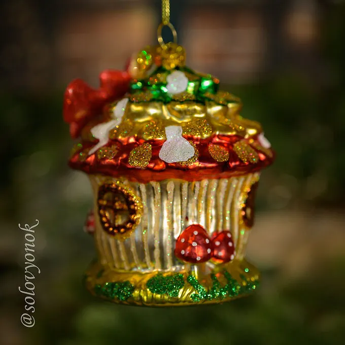 Holiday Classics Домик с желудем (стекло)