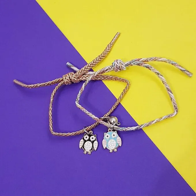 zlatto Парные  браслеты на магните с подвесками, цвет голубой и золотистый, арт. 043.228