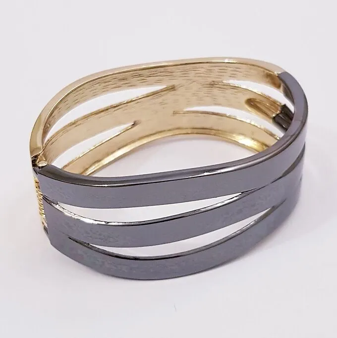 zlatto Жёсткий браслет "Melania", 1216090, цвет золотой с тёмно-серым, арт.648.881