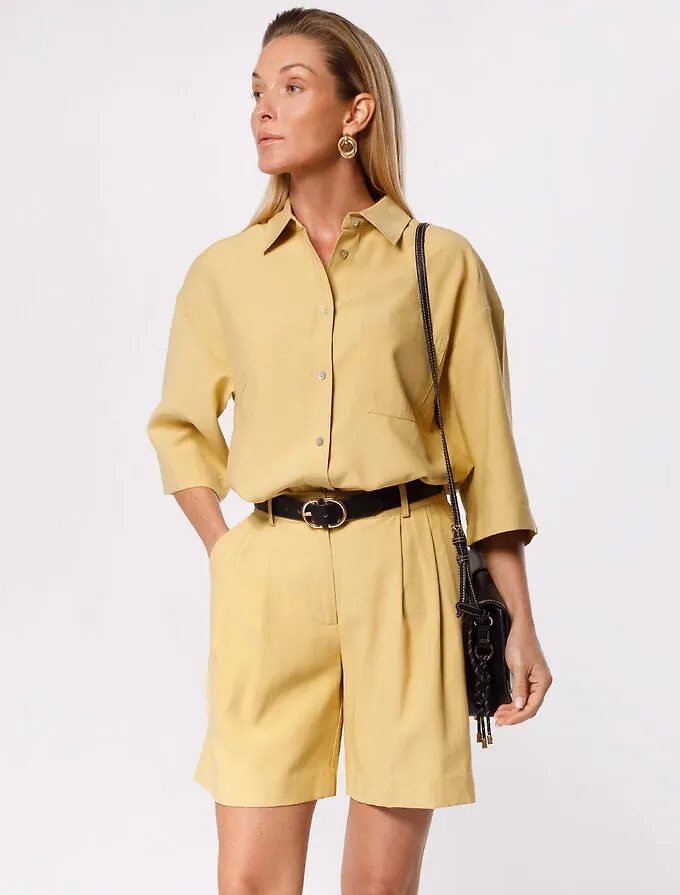 Vilatte Шорты. Цвет: св. медовый